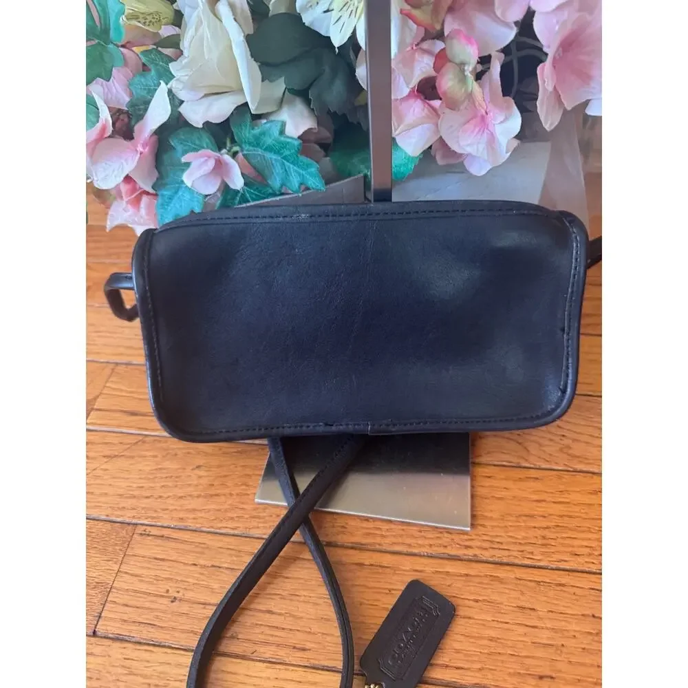 Coach Vintage black BAG 7617 purse (100
